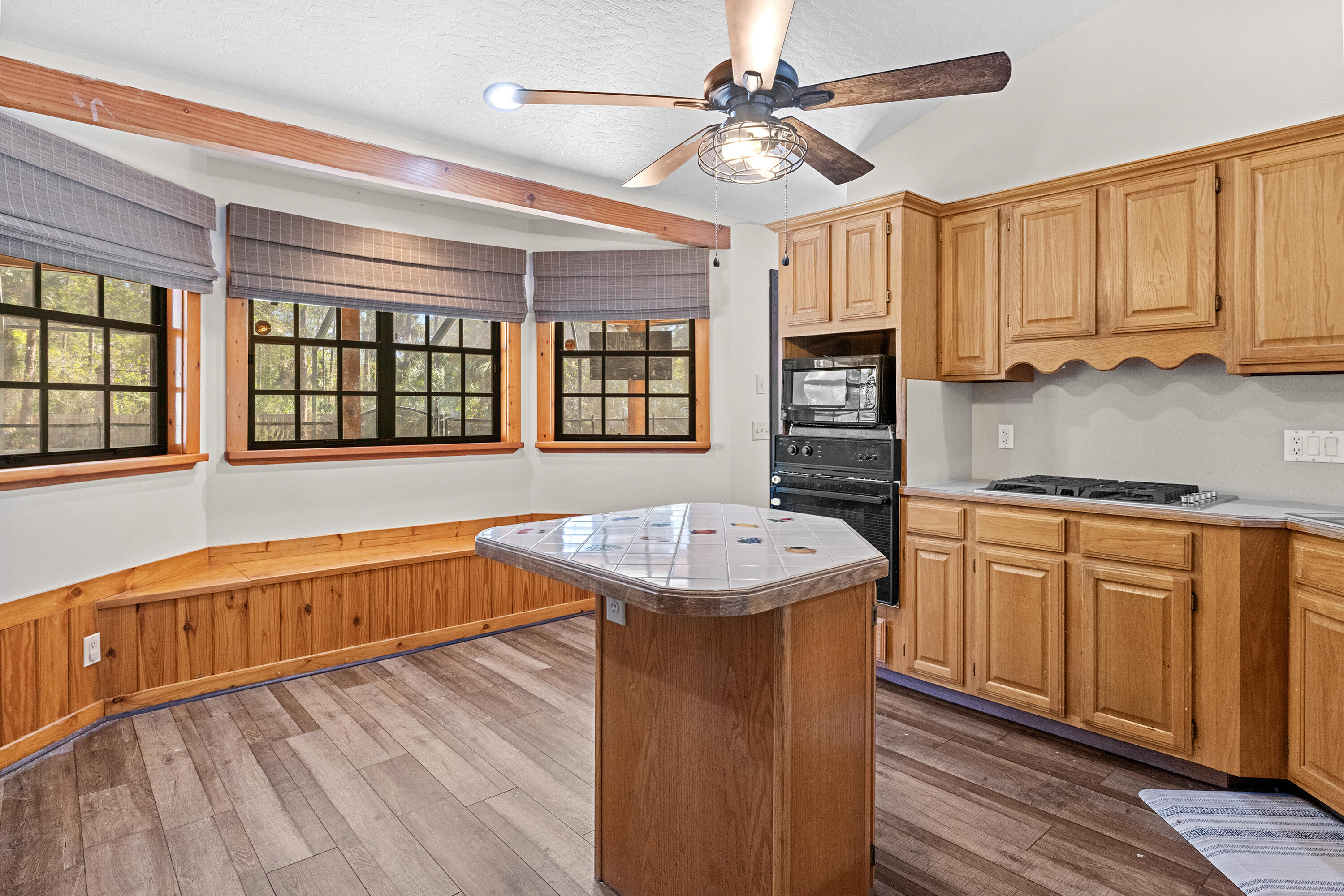 VERO LAKE ESTATES UNIT 2 - Residential