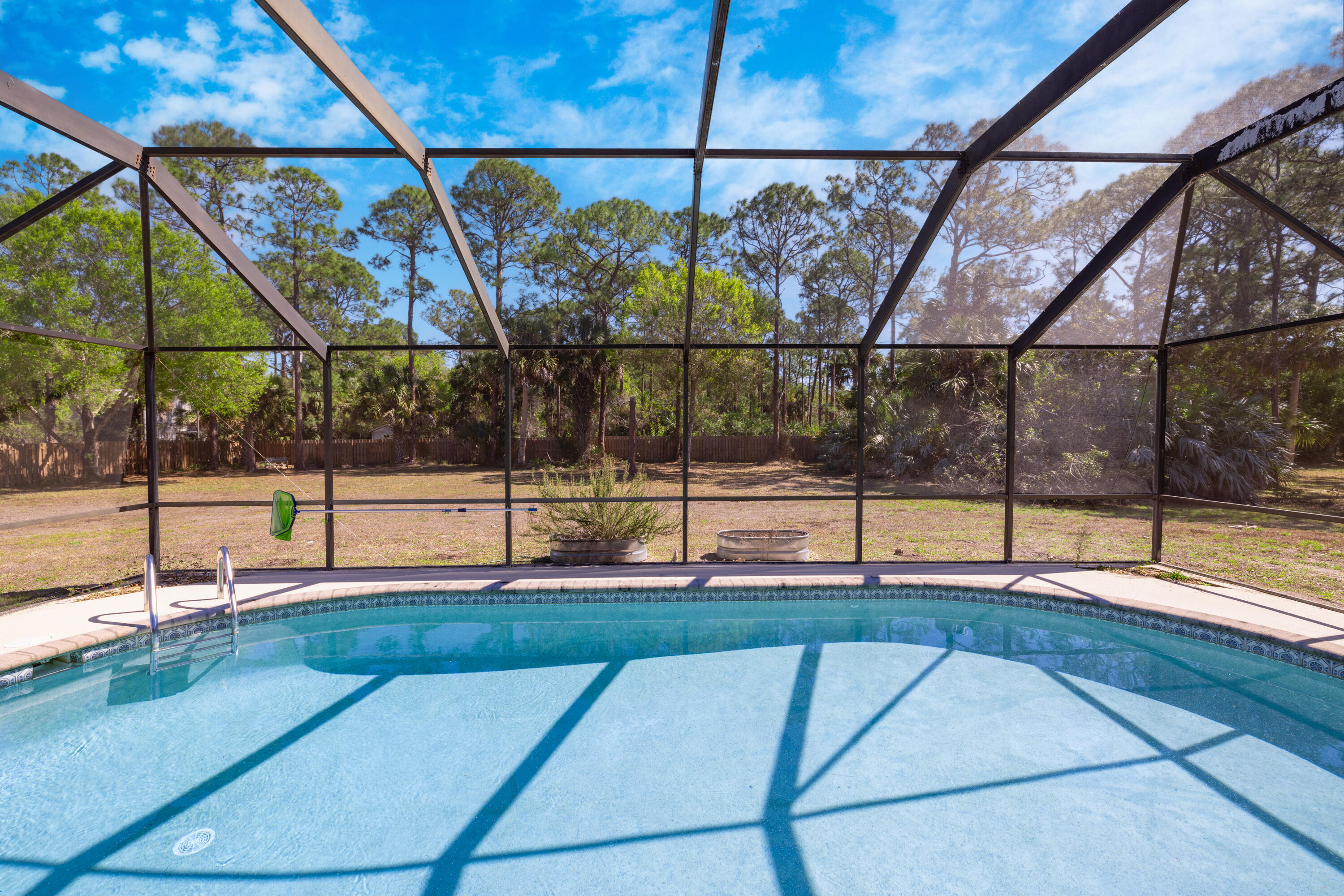 VERO LAKE ESTATES UNIT 2 - Residential