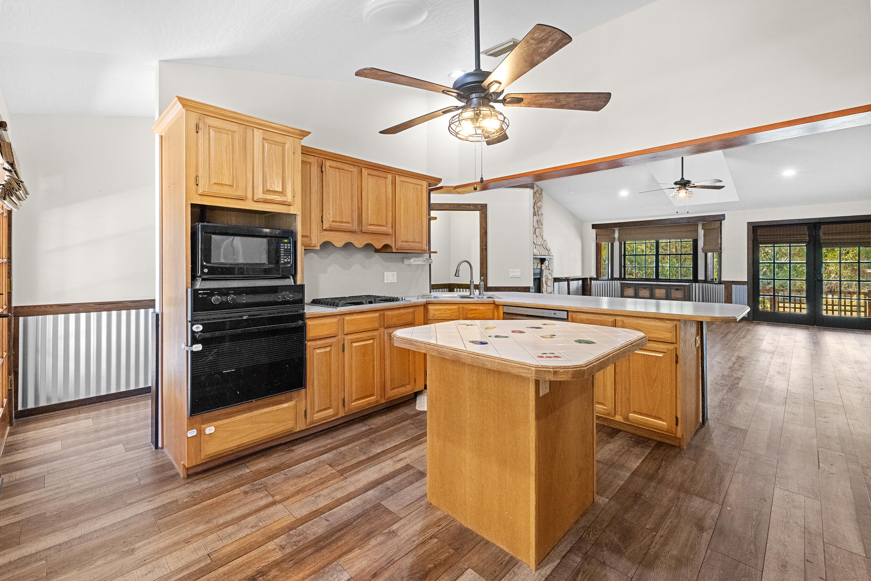 VERO LAKE ESTATES UNIT 2 - Residential