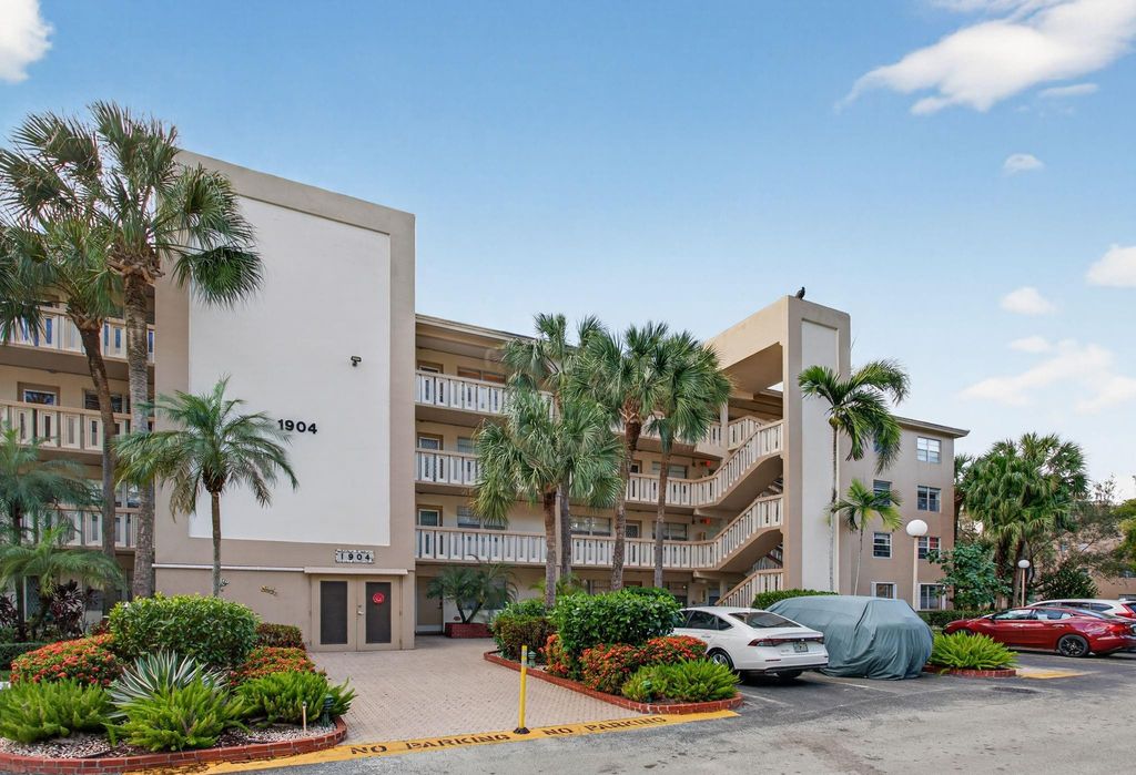 Photo of 1904 Bermuda Circle #G3, Coconut Creek, FL 33066 (MLS # F10545990)