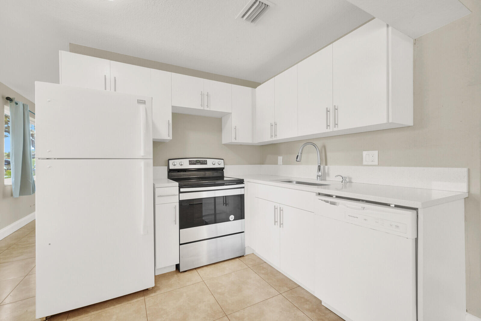 HILLSBORO RIVER ESTATES - Residential