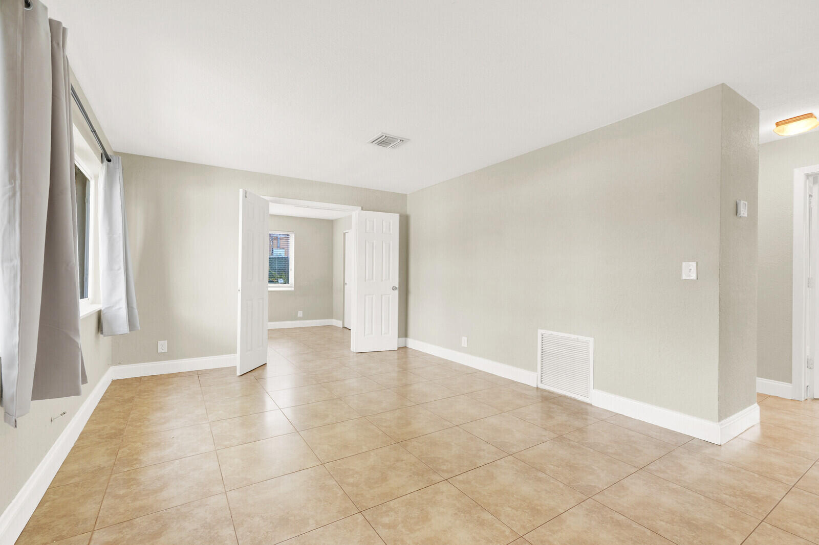 HILLSBORO RIVER ESTATES - Residential