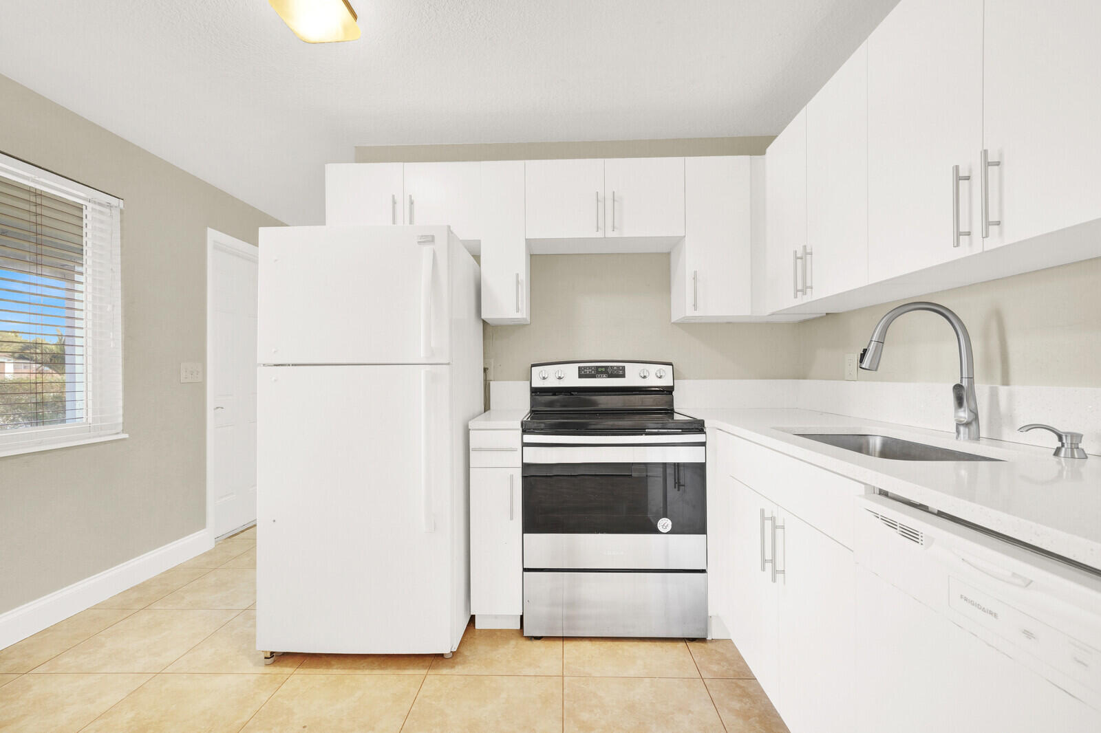 HILLSBORO RIVER ESTATES - Residential