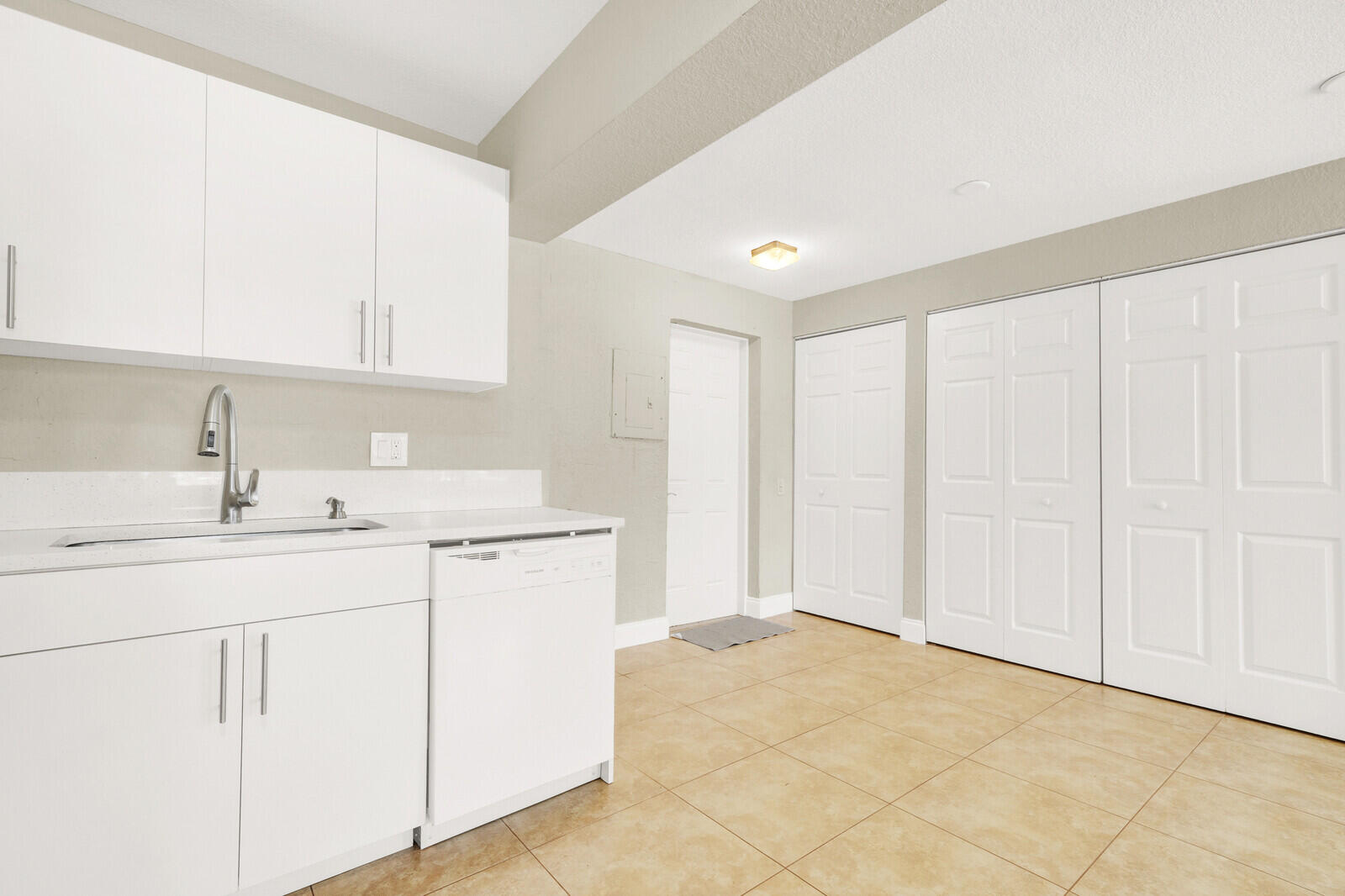 HILLSBORO RIVER ESTATES - Residential