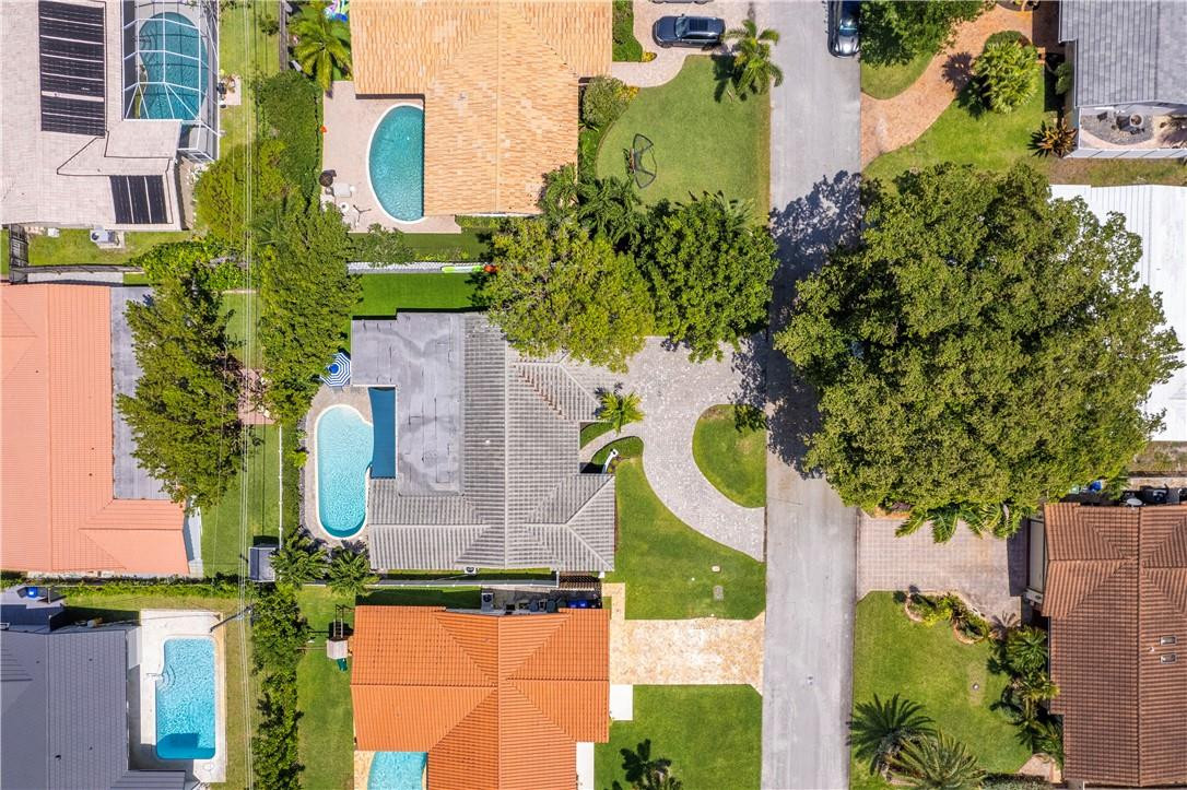 Colonial Ridge 62-41 B - Residential