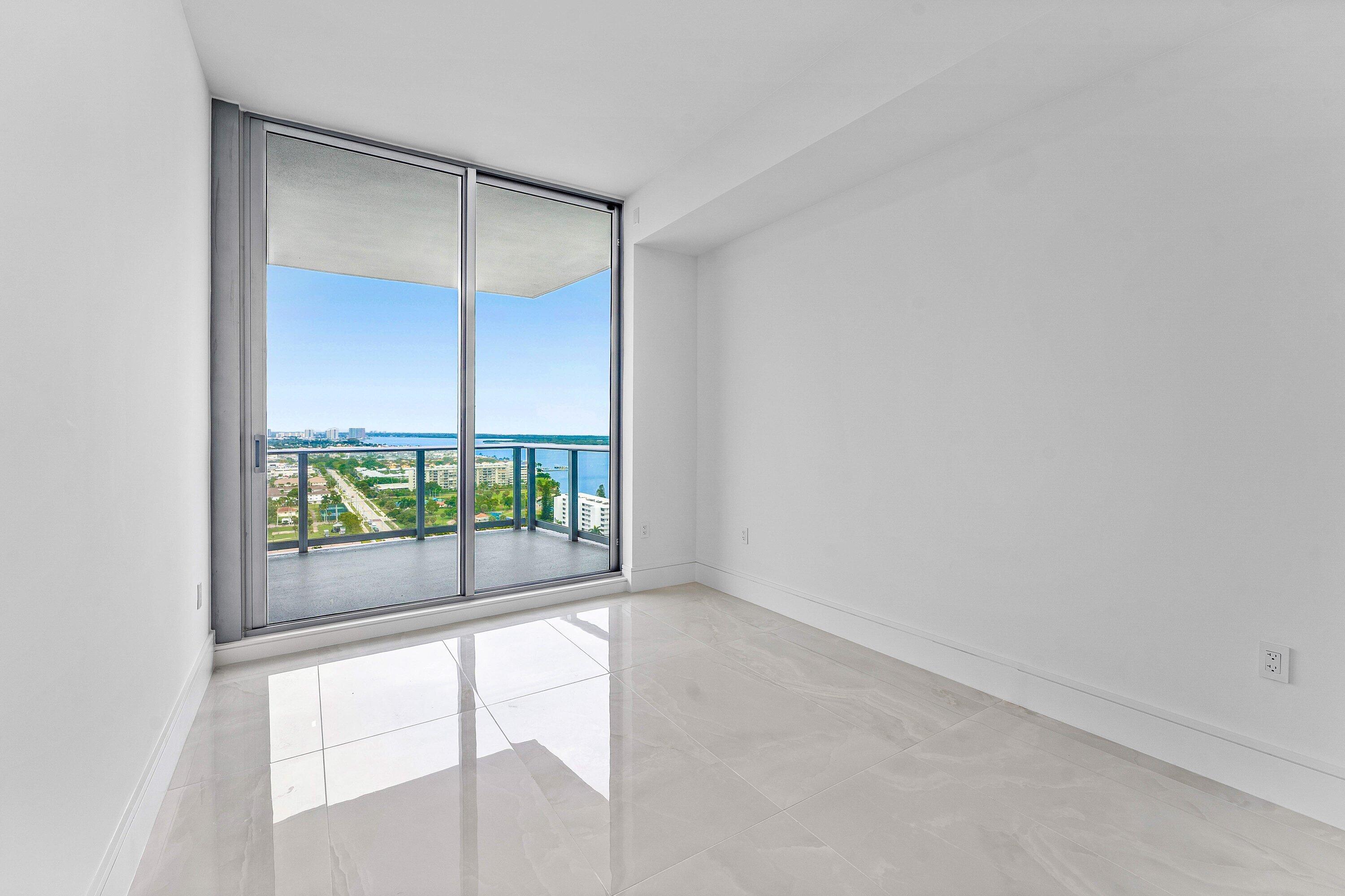 Nautilus 220 Condominium - Residential