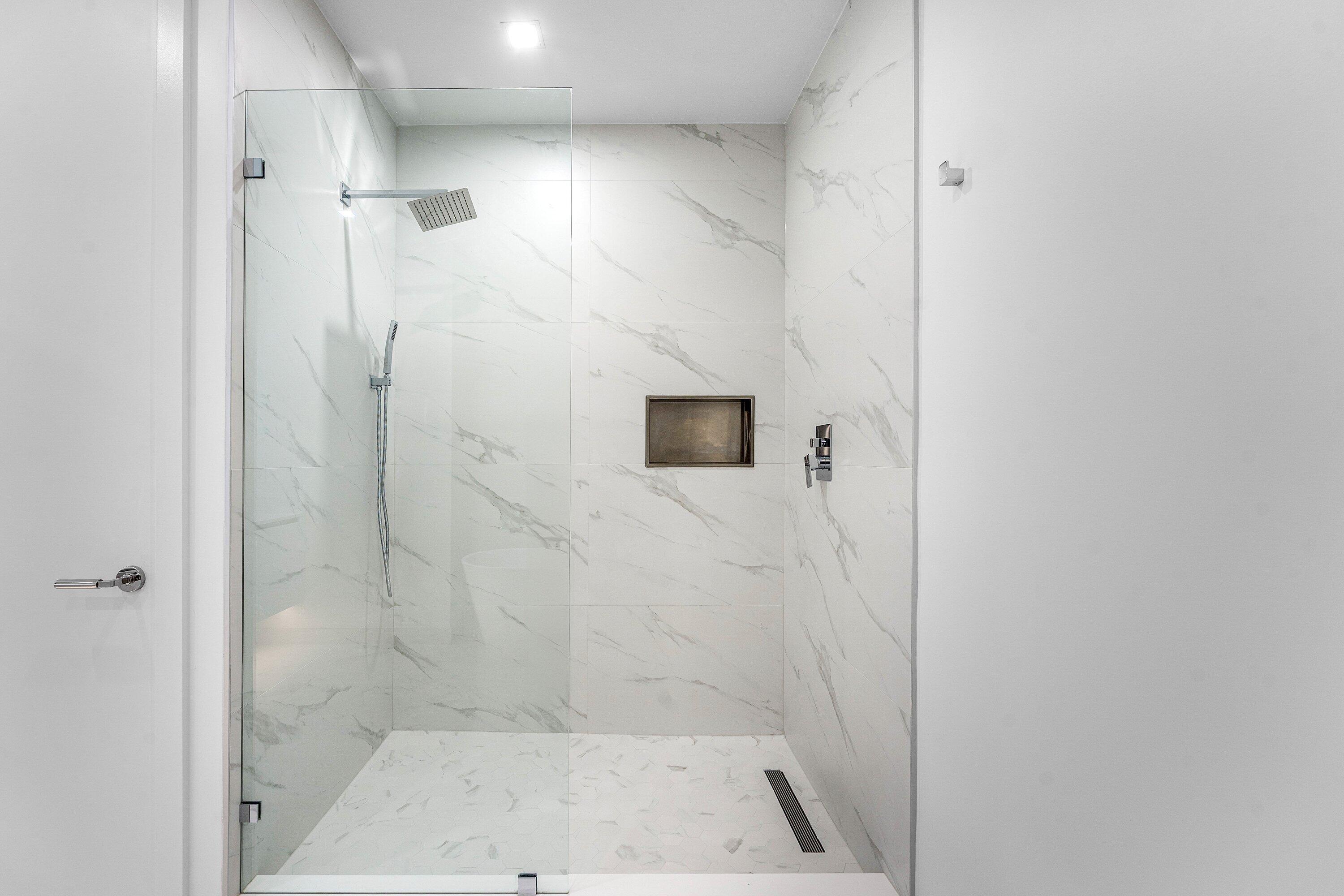 Nautilus 220 Condominium - Residential