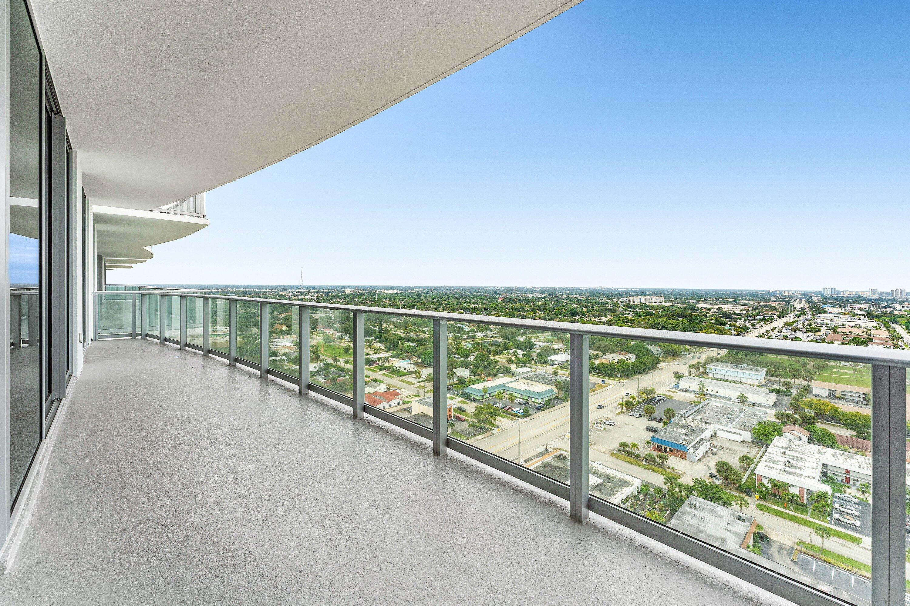 Nautilus 220 Condominium - Residential