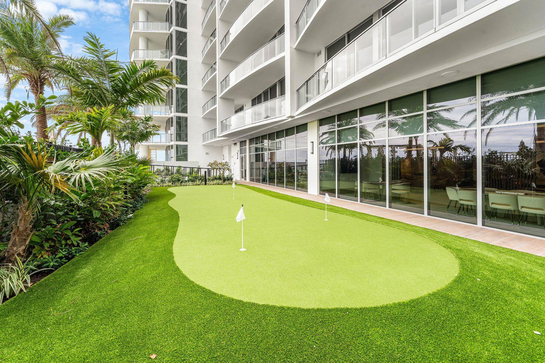 Nautilus 220 Condominium - Residential