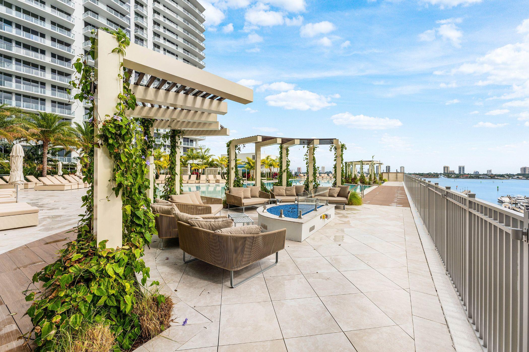 Nautilus 220 Condominium - Residential