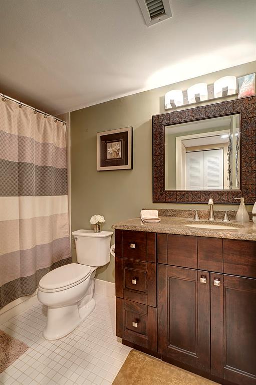 HUNTINGTON LAKES SEC THREE CONDOS - Residential