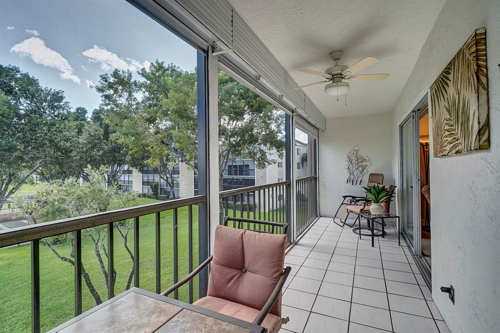 HUNTINGTON LAKES SEC THREE CONDOS - Residential