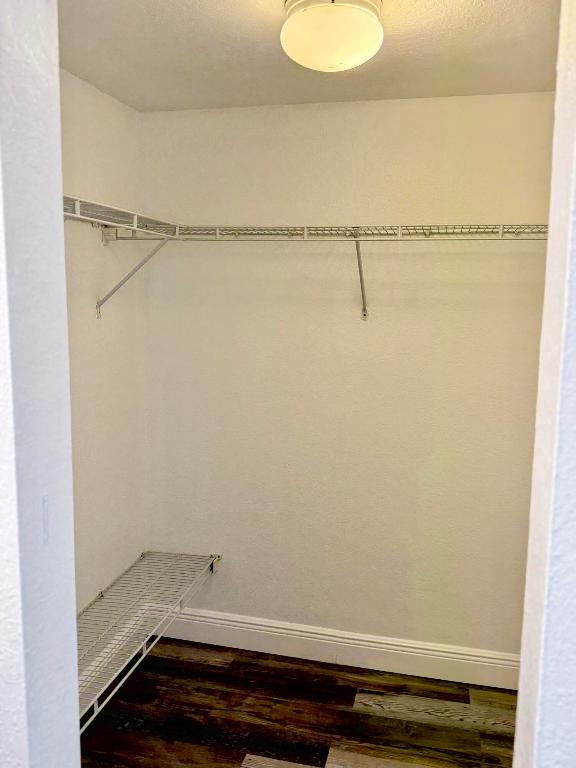 LAGO DEL REY CONDO - Residential