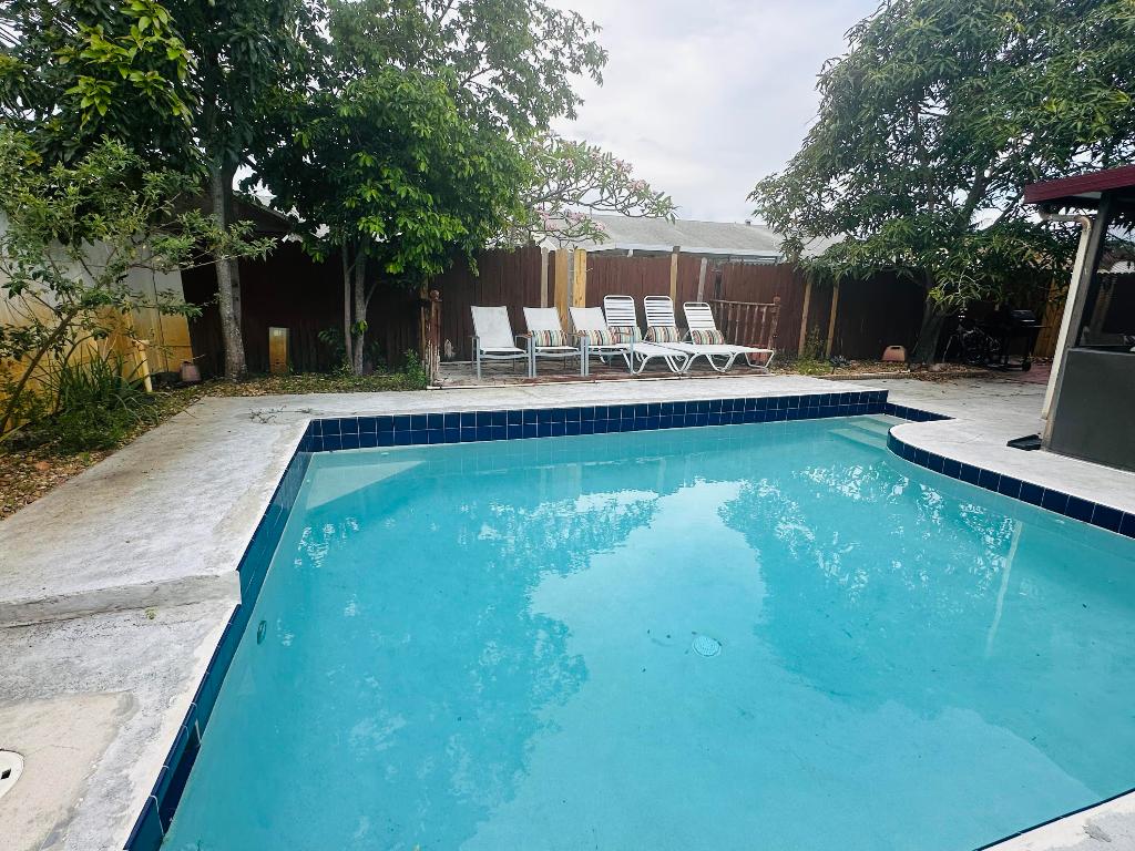 HOMES OF LEES CROSSING 3 - Residential