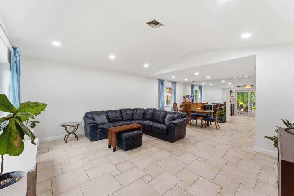 Photo of 10237 NW 31st Street, Coral Springs, FL 33065 (MLS # B26048483)