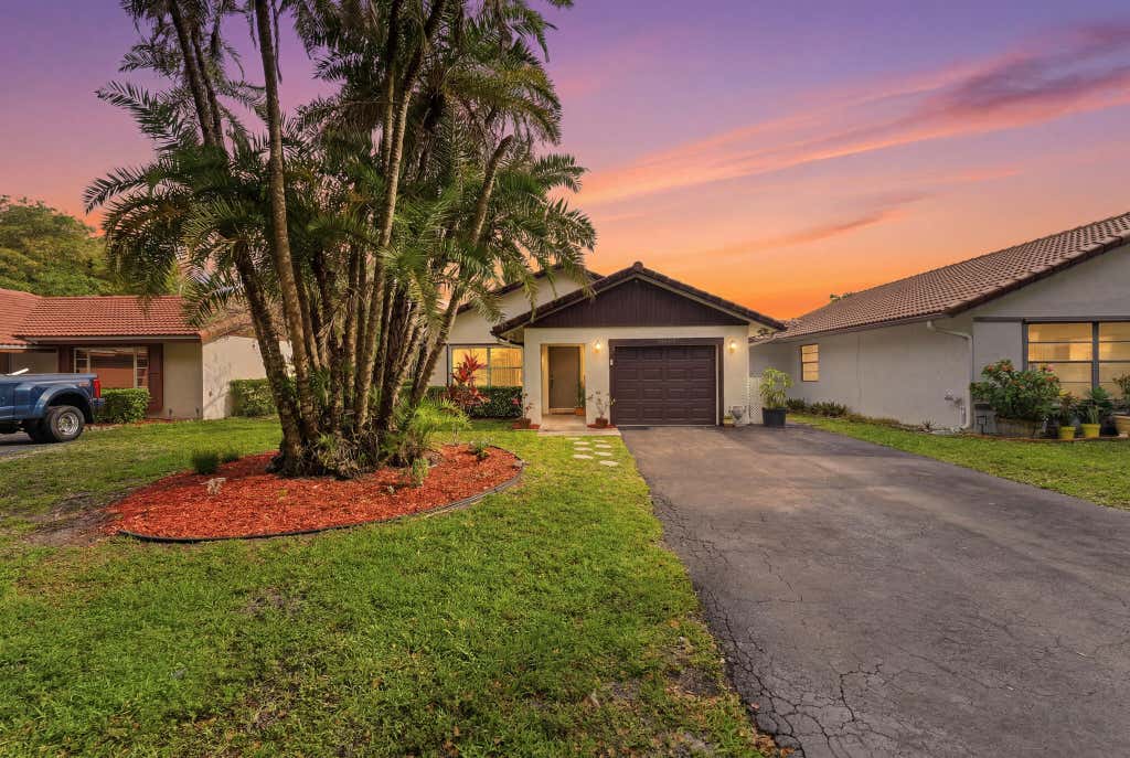 Photo of 10237 NW 31st Street, Coral Springs, FL 33065 (MLS # B26048483)