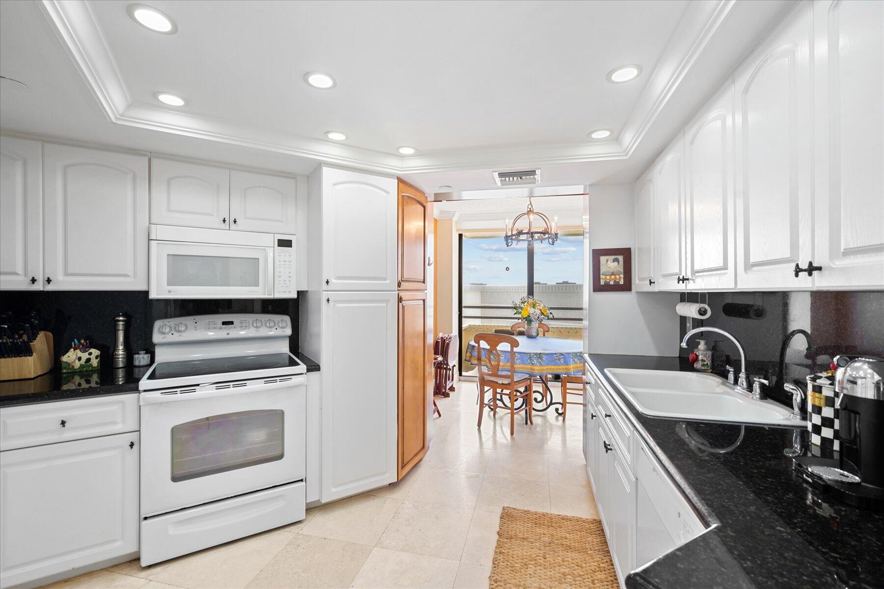 THIRTY FIVE SIXTY CONDO - Residential