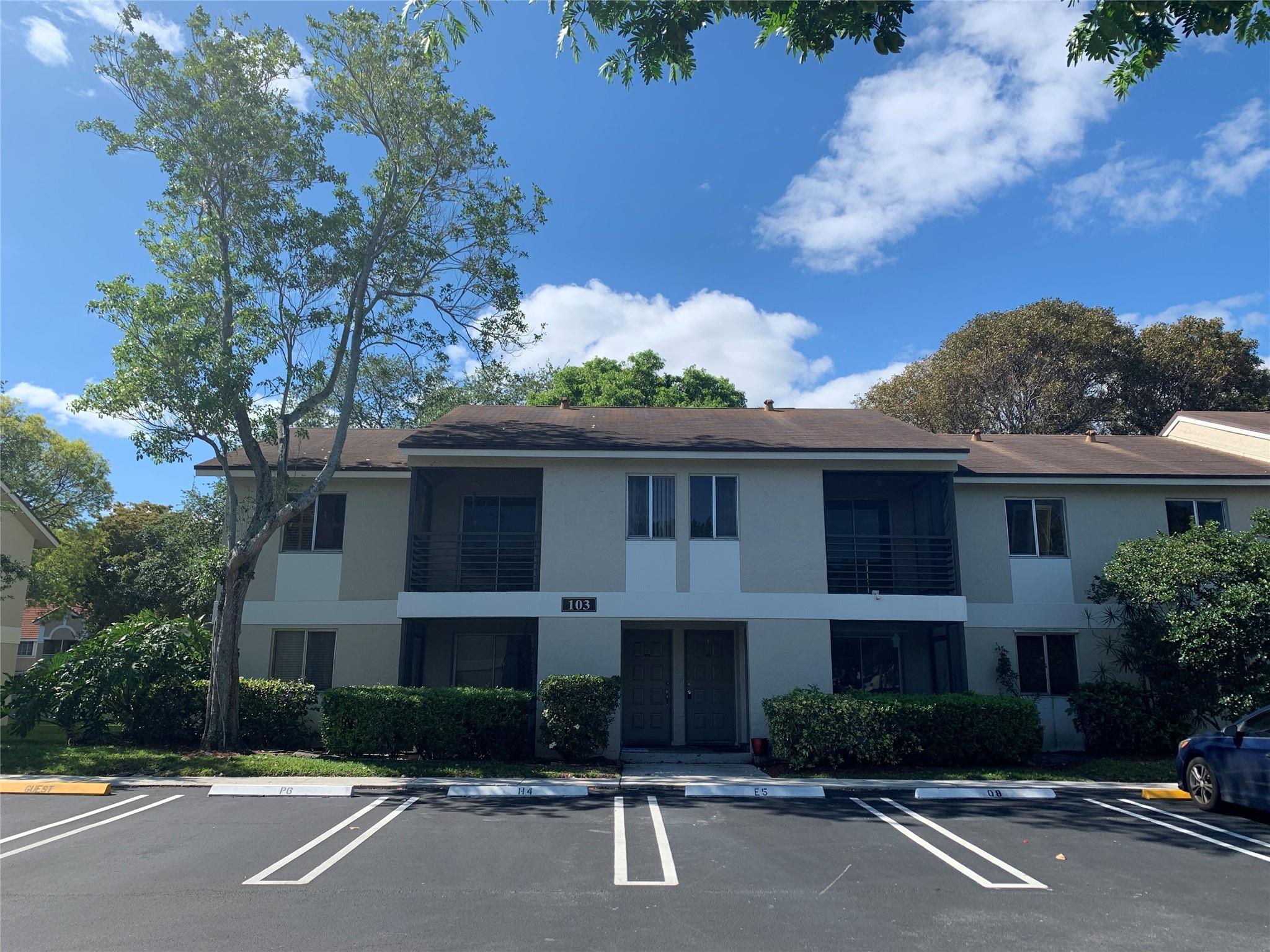 No age restriction. Spacious 2 bedroom 1 bath condo with screened balcony, bonus computer room, and private Washer/Dryer in the unit. Private 1st floor entry into the 2nd floor apartment makes it feel like a townhouse. Walk across the street to the pool, tennis courts and gym. This park-like, well maintained and quiet community is in a great commuter location, close to Turnpike and I-95.