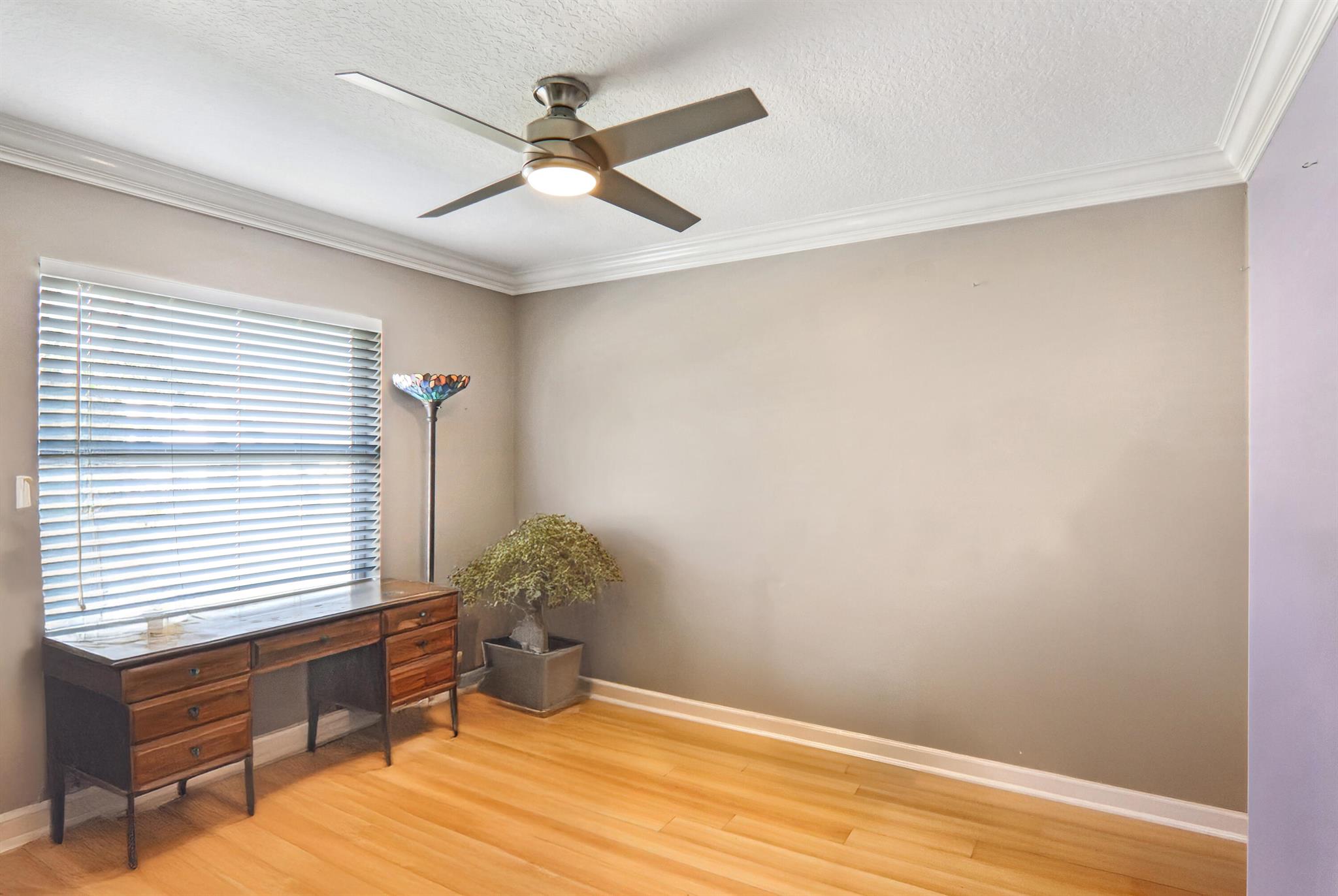 LEE ESTATES 4 - Residential