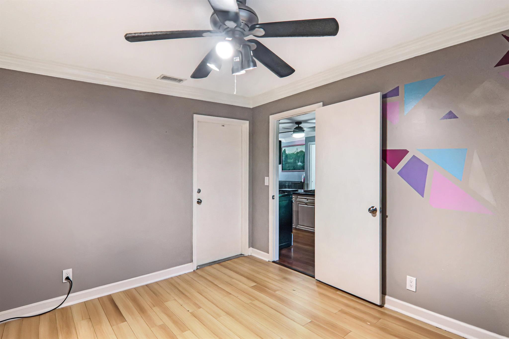 LEE ESTATES 4 - Residential