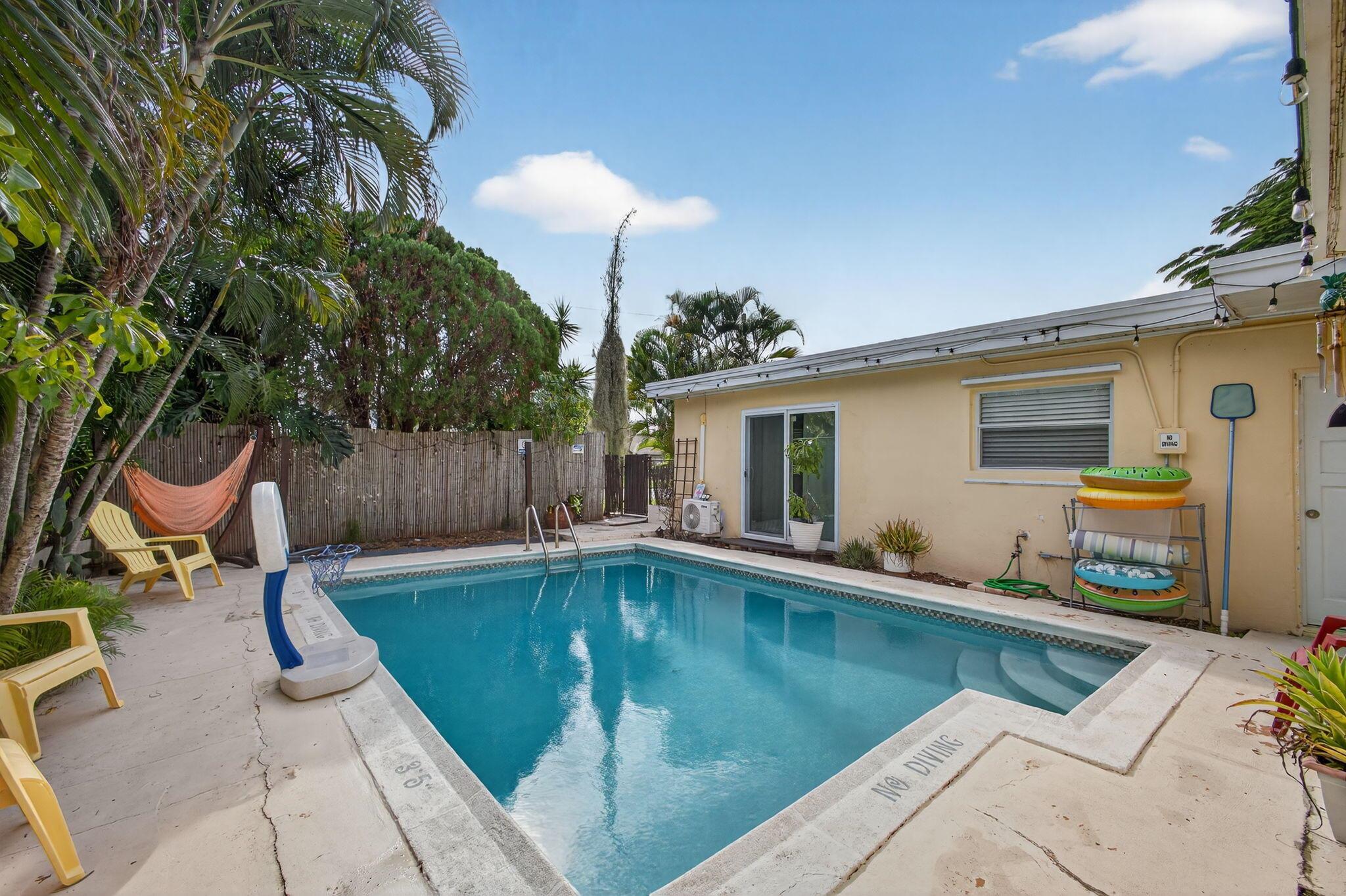 GUARINO FRANK T TRAILER P - Residential