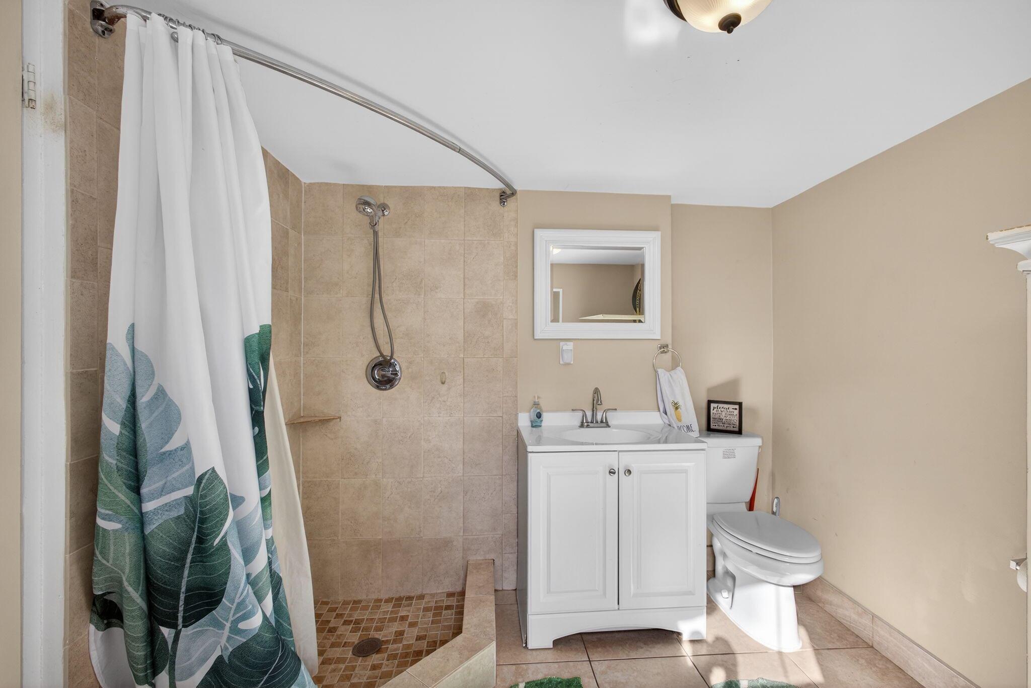 GUARINO FRANK T TRAILER P - Residential