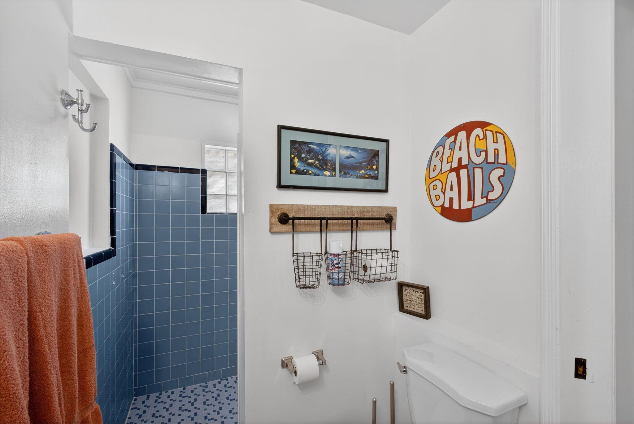 GUARINO FRANK T TRAILER P - Residential