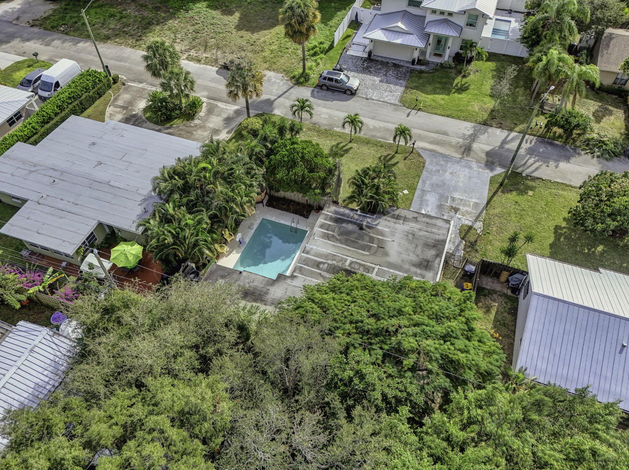 GUARINO FRANK T TRAILER P - Residential