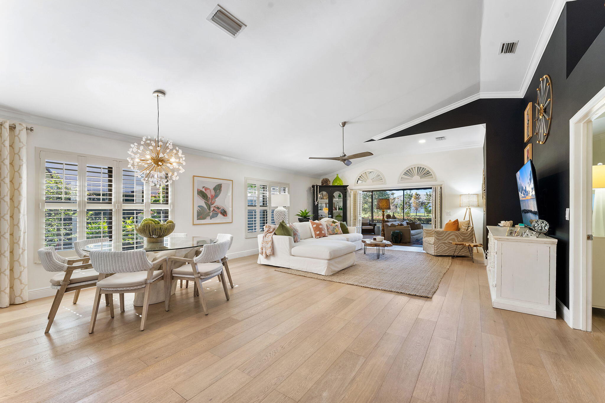 SHERWOOD FOREST - Residential