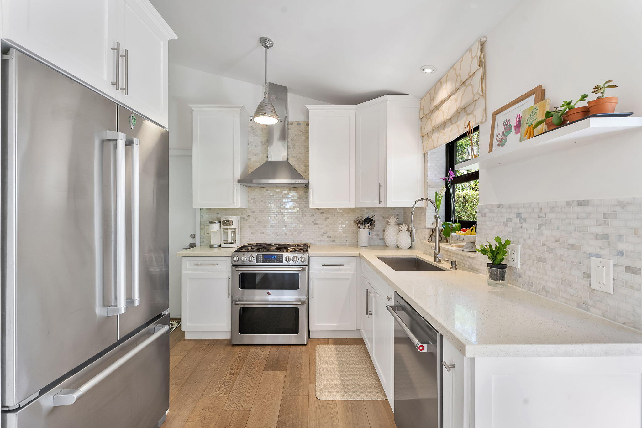 SHERWOOD FOREST - Residential