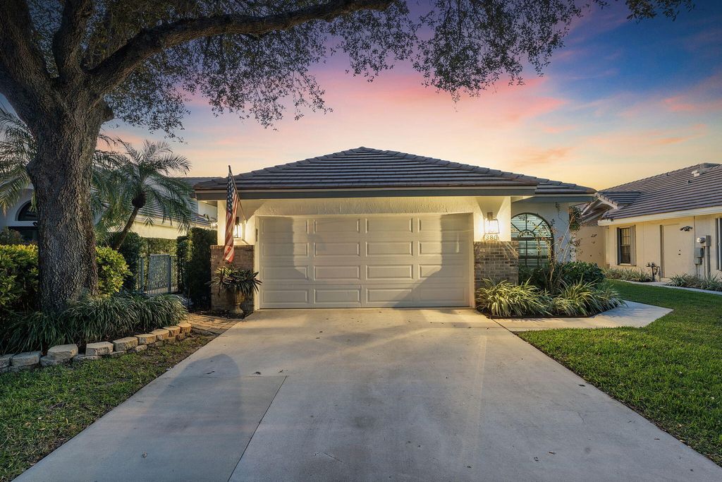 Photo of 380 Sherwood Forest Drive, Delray Beach, FL 33445 (MLS # R11167488)