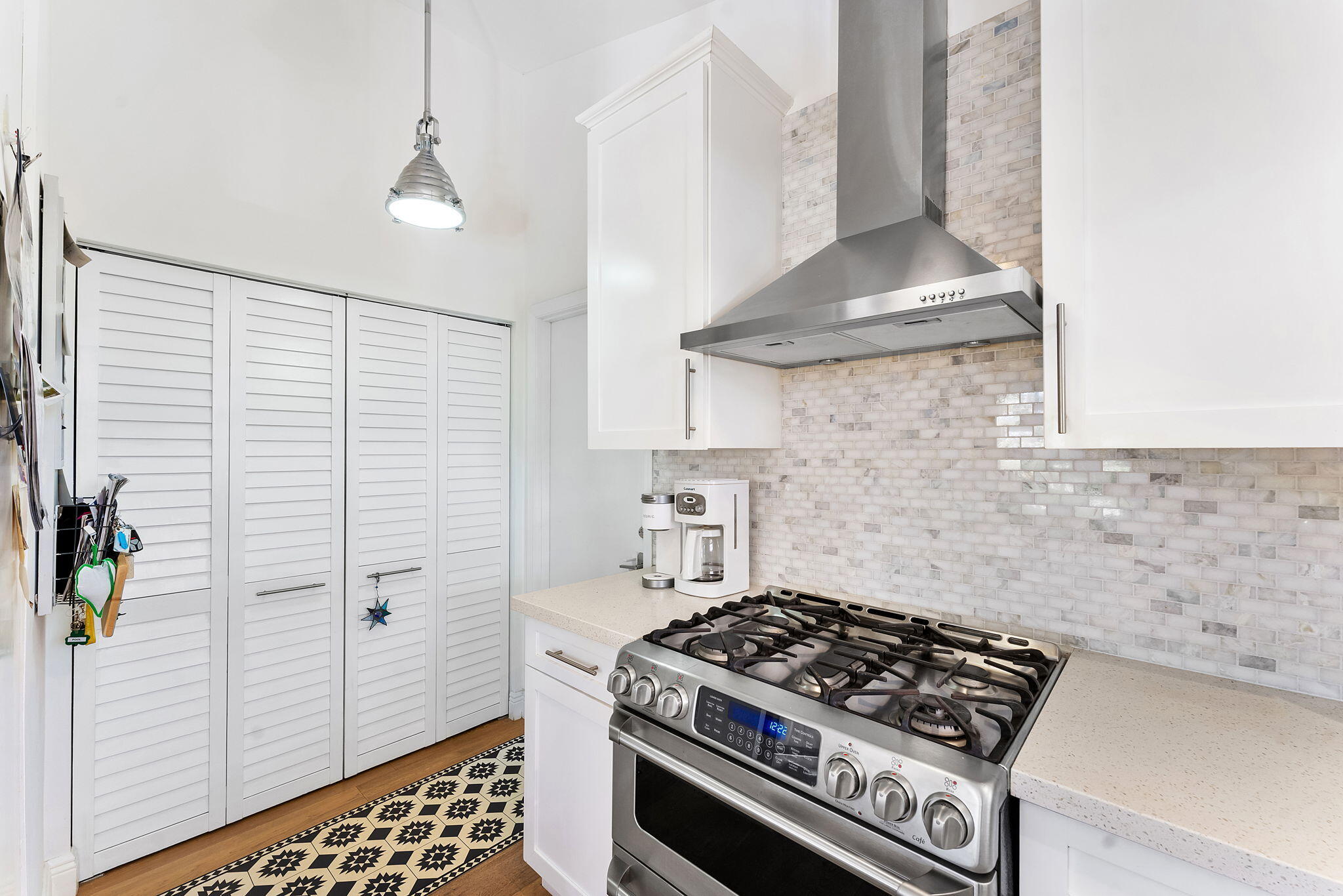 SHERWOOD FOREST - Residential