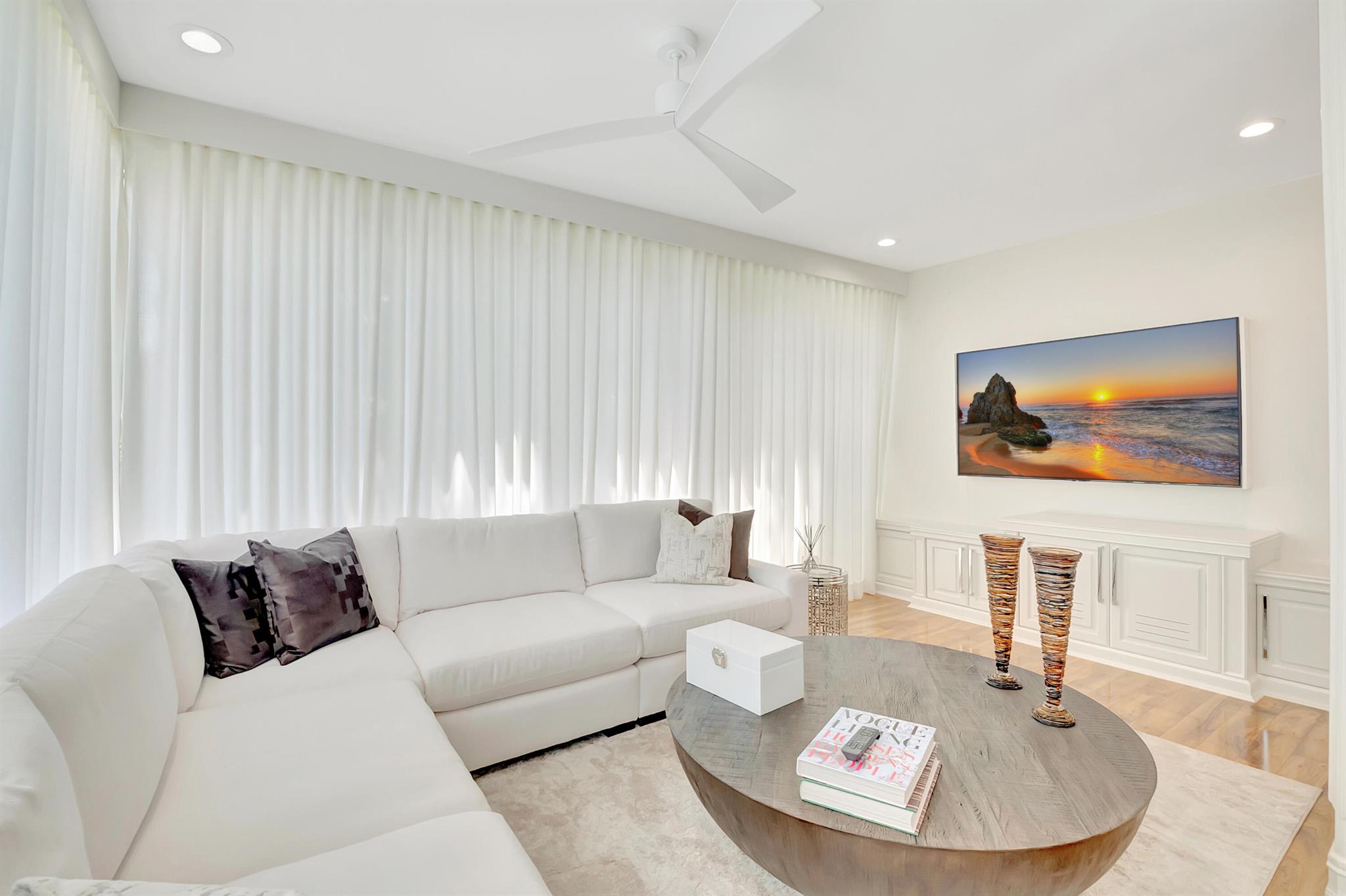 ASHBOURNE/POLO CLUB - Residential Lease