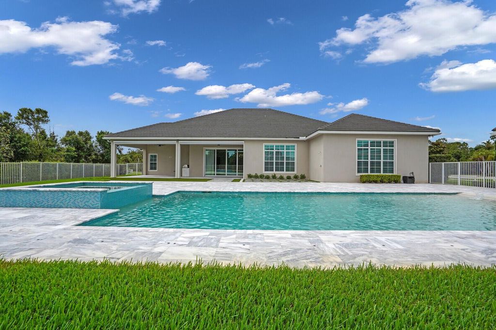 Photo of 10032 Calabrese Trail, Jupiter, FL 33478 (MLS # R11097306)