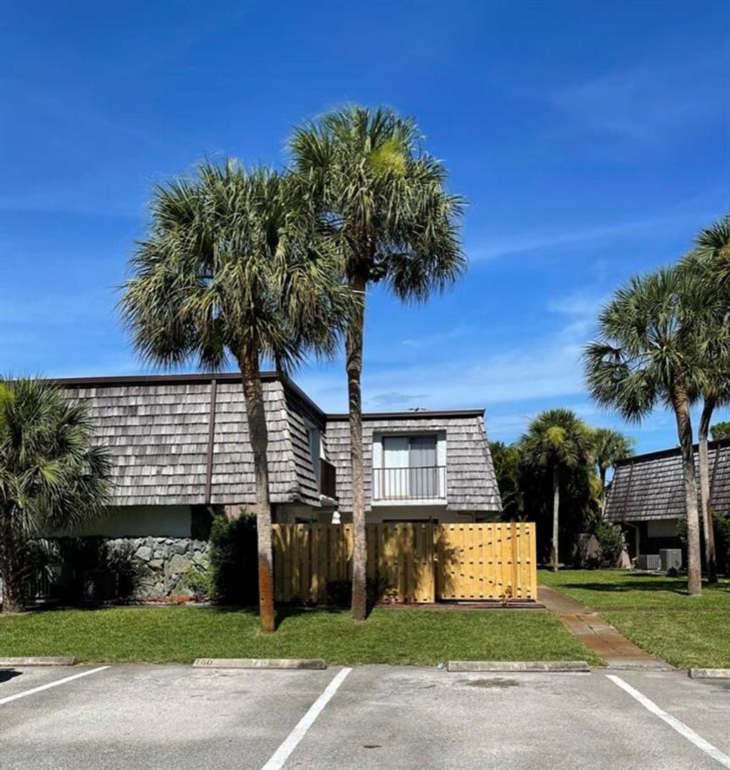 Photo of 746 NW 10th Terrace #746, Stuart, FL 34994 (MLS # R10733008)