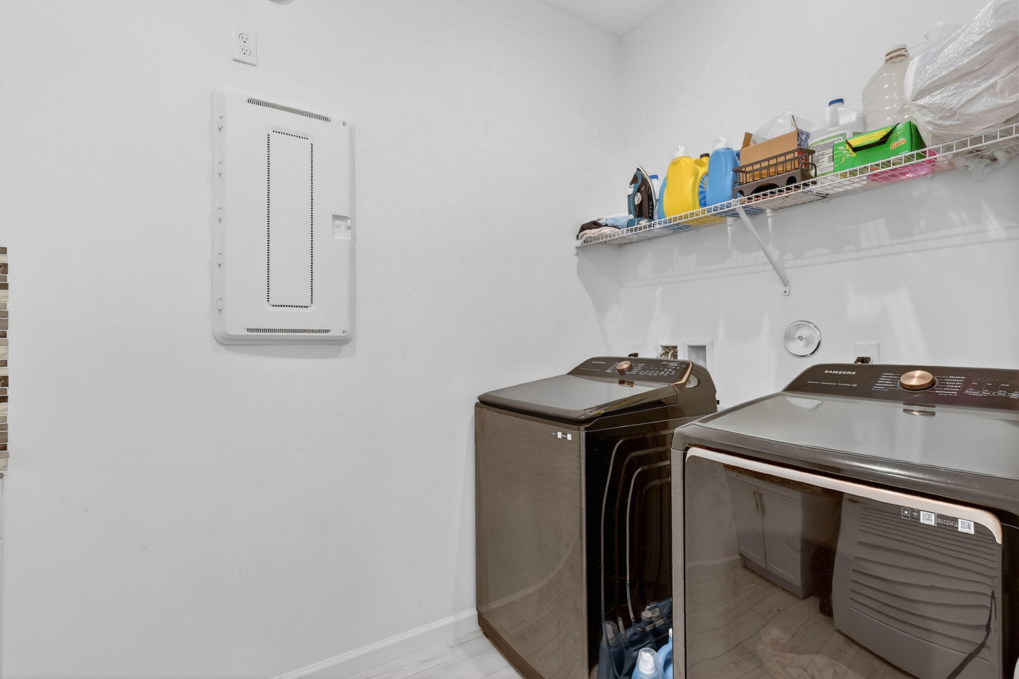 EMERY II - Residential