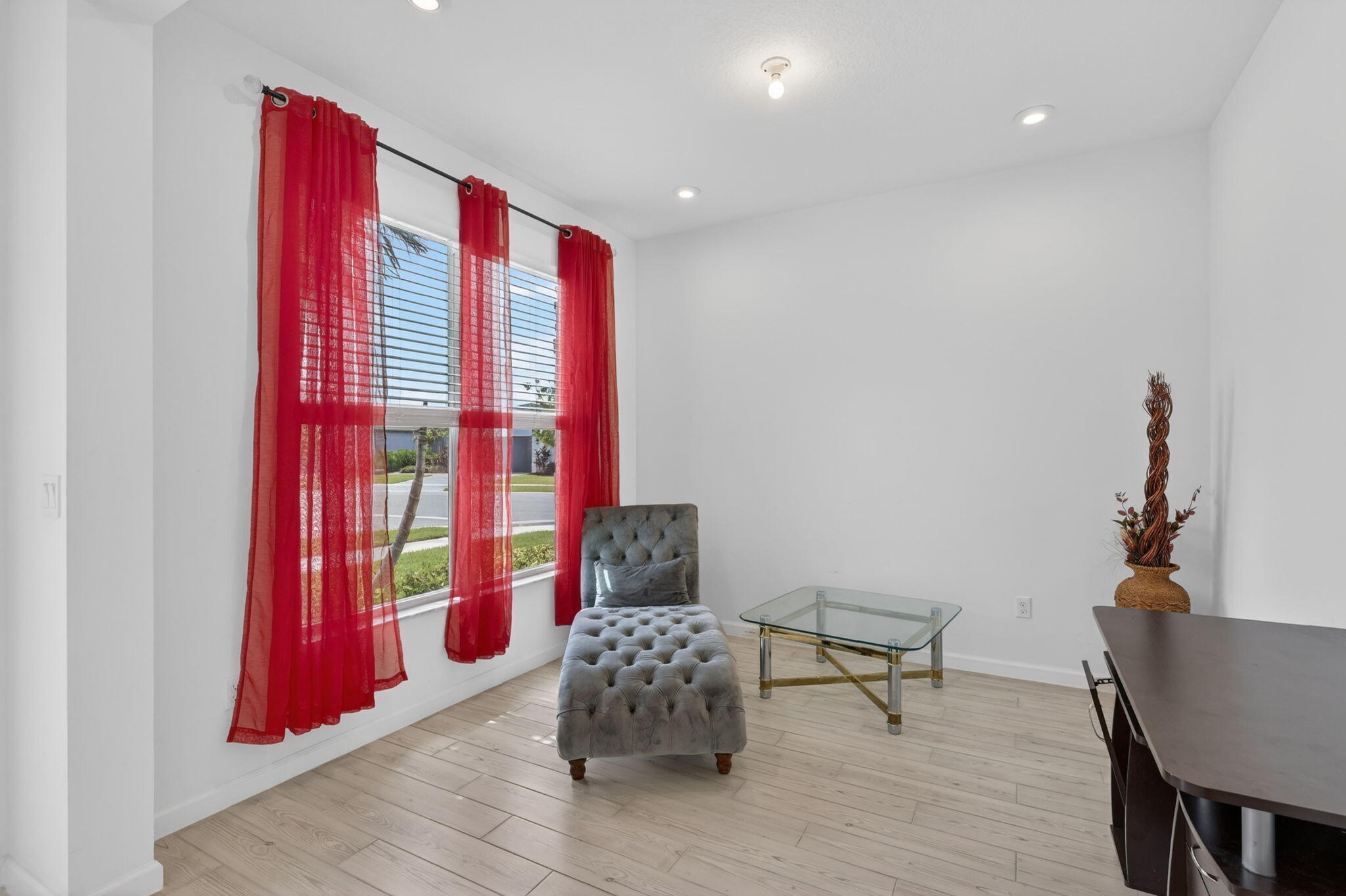 EMERY II - Residential