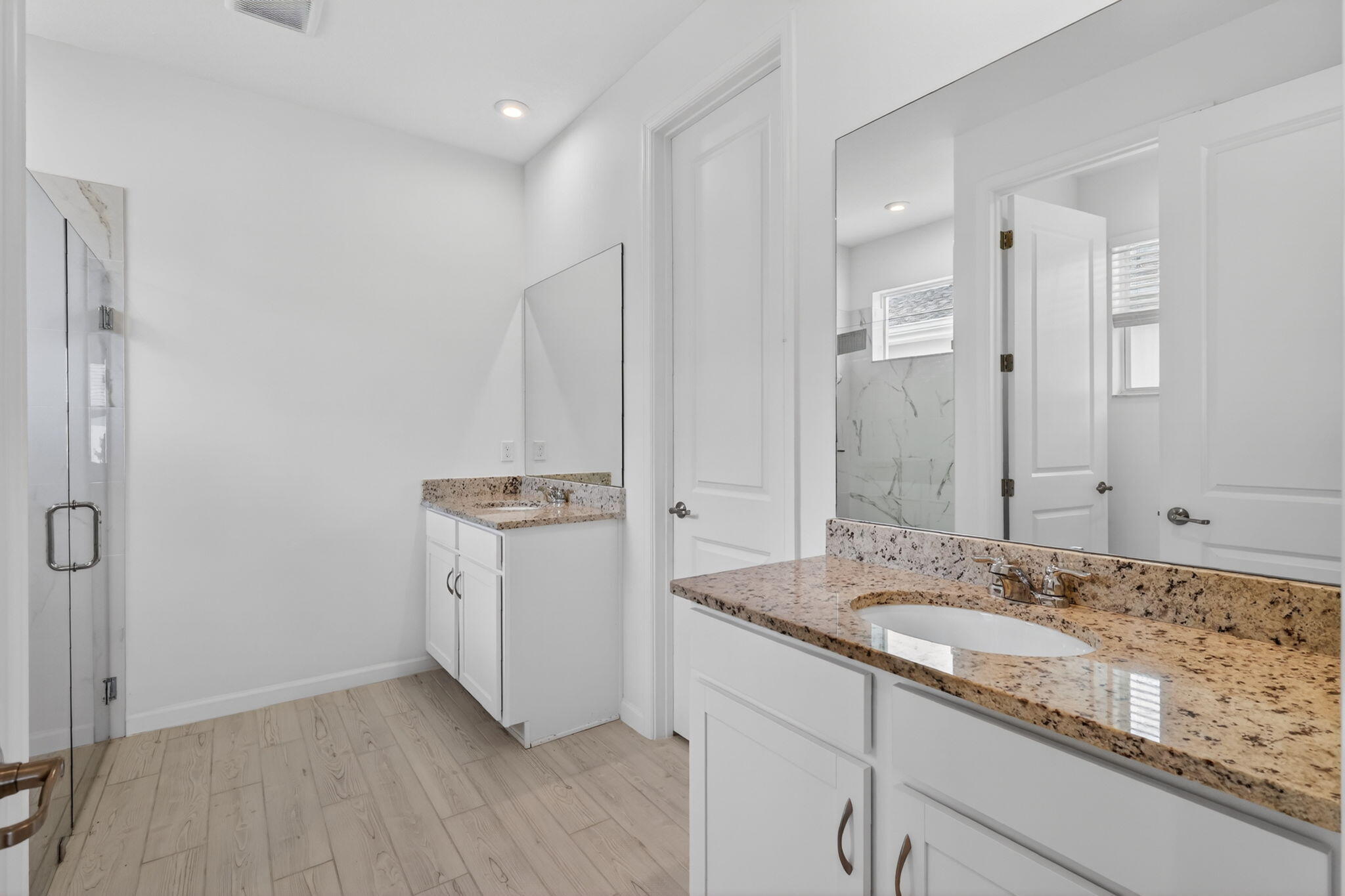 EMERY II - Residential
