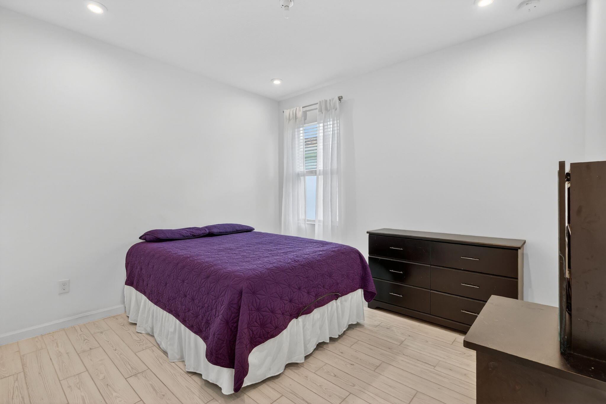 EMERY II - Residential
