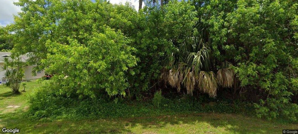 Photo of 2465 SW Summit Street, Port Saint Lucie, FL 34984 (MLS # F10531466)