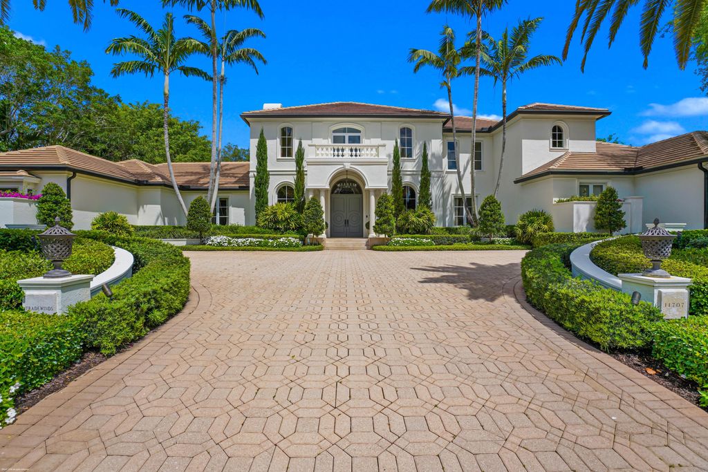 Photo of 11707 Maidstone Drive, Wellington, FL 33414 (MLS # B26020298)