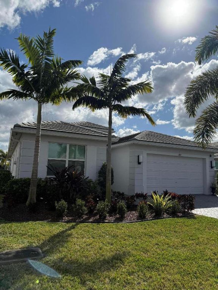 Upgraded 3-bedroom, 3-bath home with a den (optional 4th bedroom) on a lakefront lot with a heated pool and fenced yard. Features approximately $93,000 in upgrades, including upgraded kitchen and bath cabinetry, upgraded flooring, whole-house water filtration, pocket sliding doors, extended driveway, security cameras, and new landscaping. The outdoor living area includes a built-in BBQ with hot/cold water and a refrigerator. All lighting included; dining room set and bar stools convey.

Resort-style over 55 community amenities include a ballroom for 600, multiple pools, a fitness center, exercise classes, community gardens, pickleball and tennis courts, with indoor pickleball coming soon.