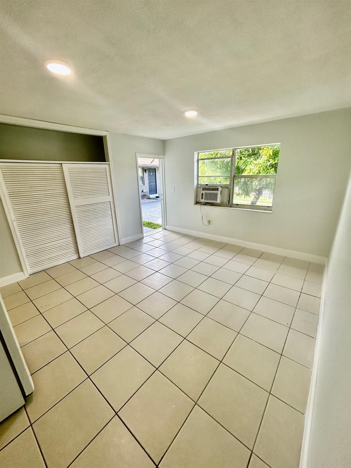 Miramar Sec 16 52-5 B - Residential Lease