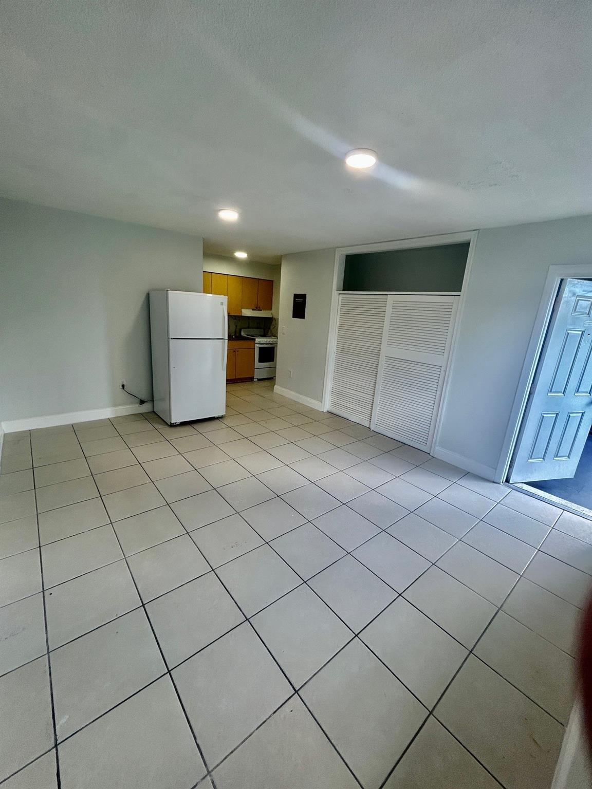 Miramar Sec 16 52-5 B - Residential Lease