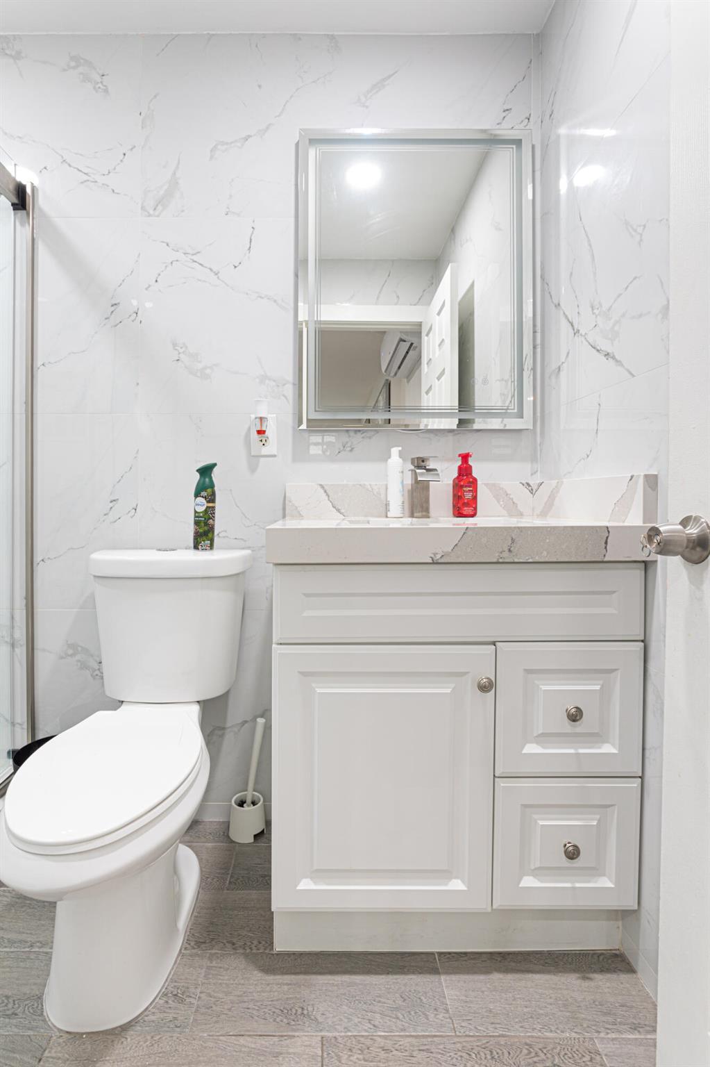 LEE ESTATES 1 - Residential Lease