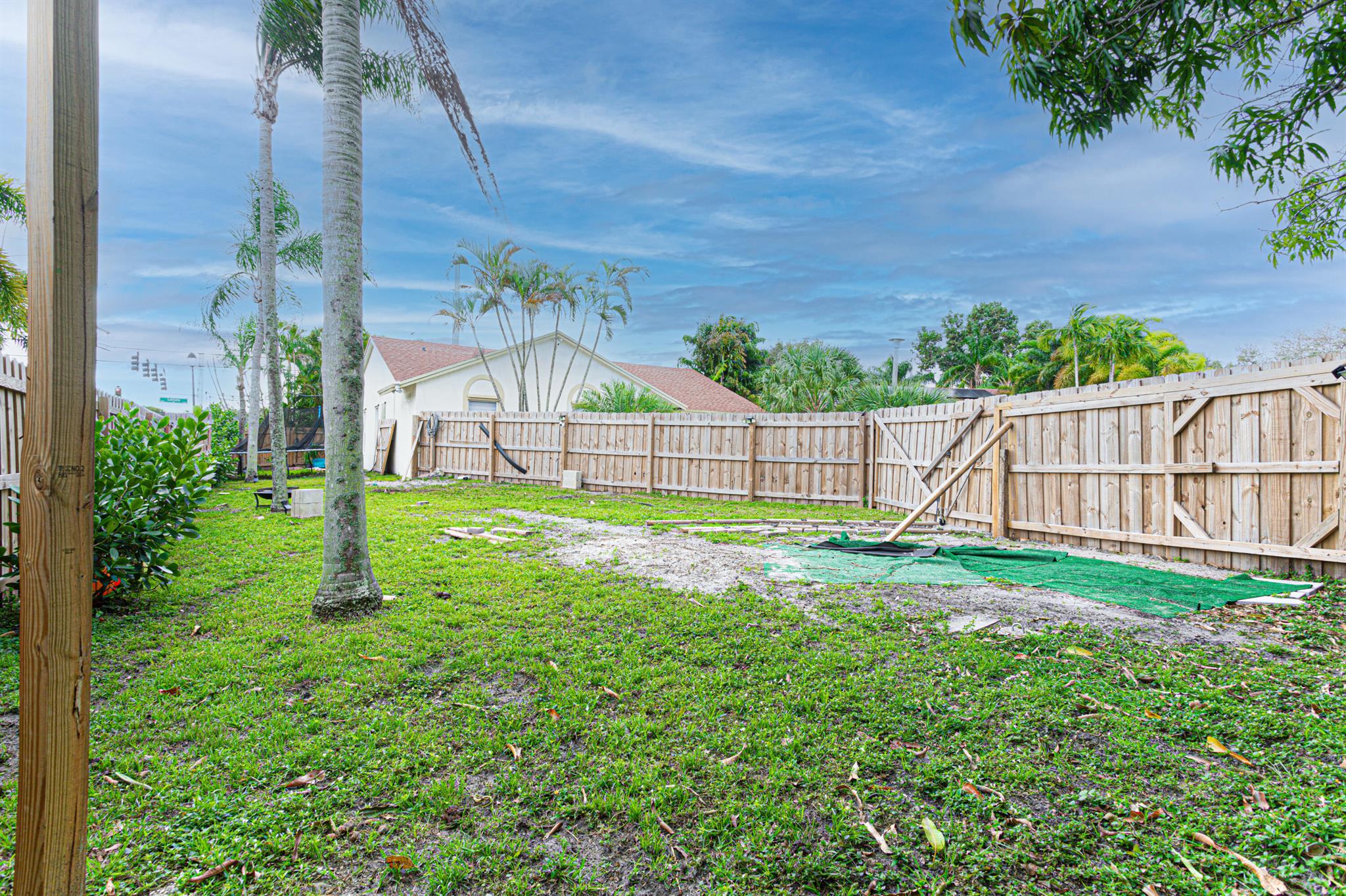 LEE ESTATES 1 - Residential Lease