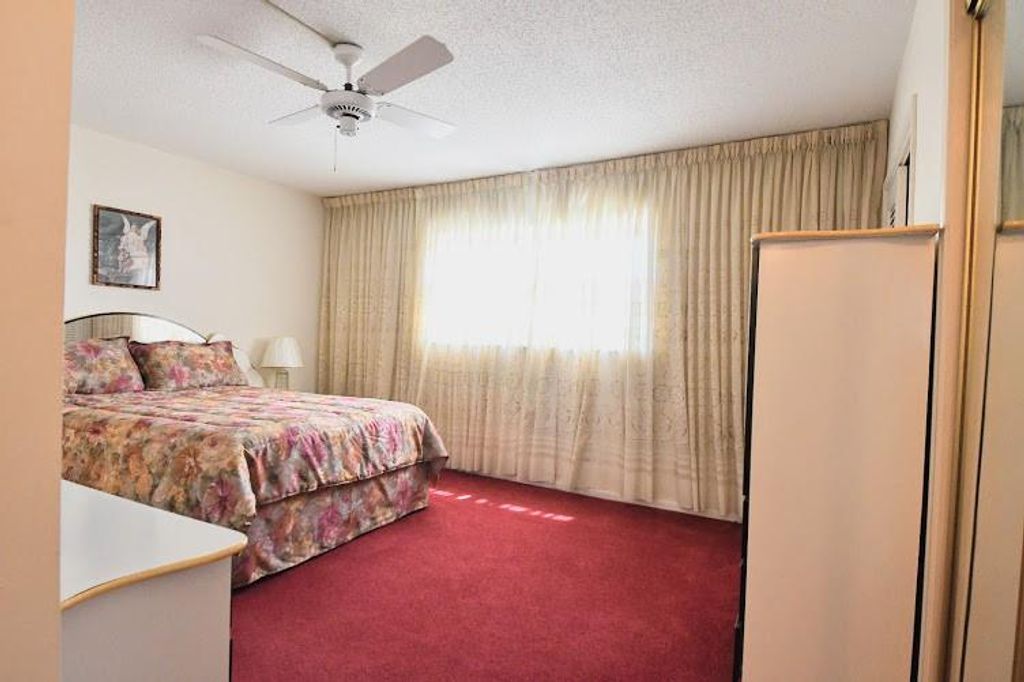 Photo of 620 NE 12th Ave #607, Hallandale Beach, FL 33009 (MLS # F10277795)