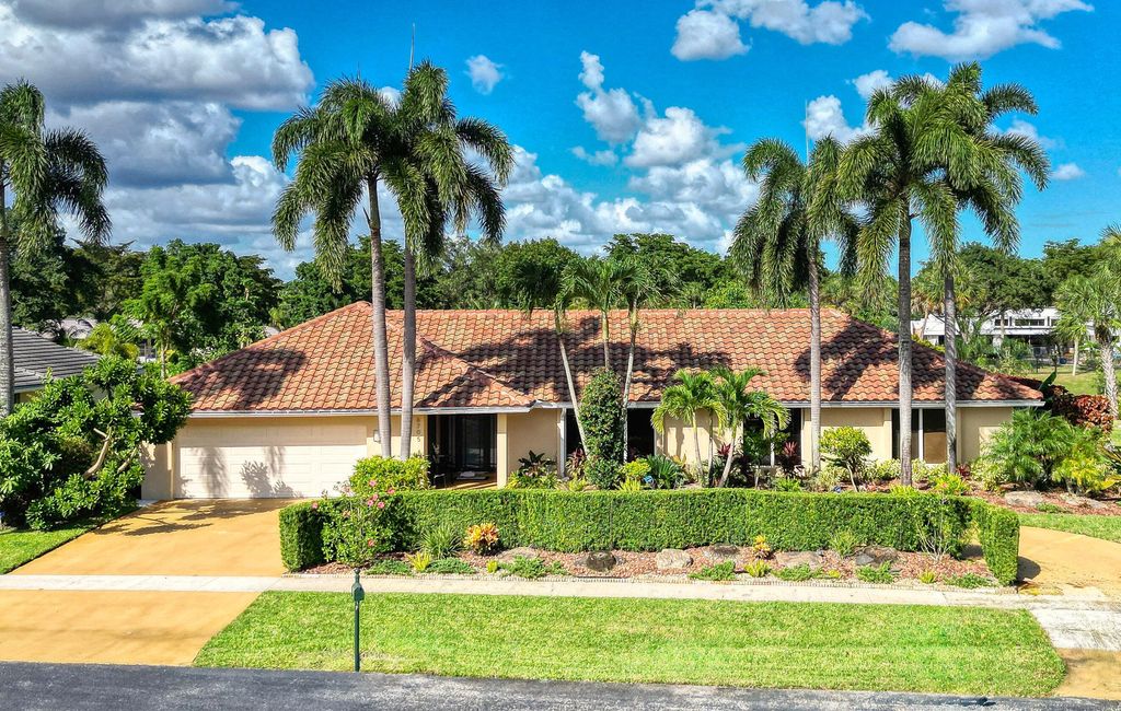 Photo of 6705 Giralda Circle, Boca Raton, FL 33433 (MLS # R10934754)