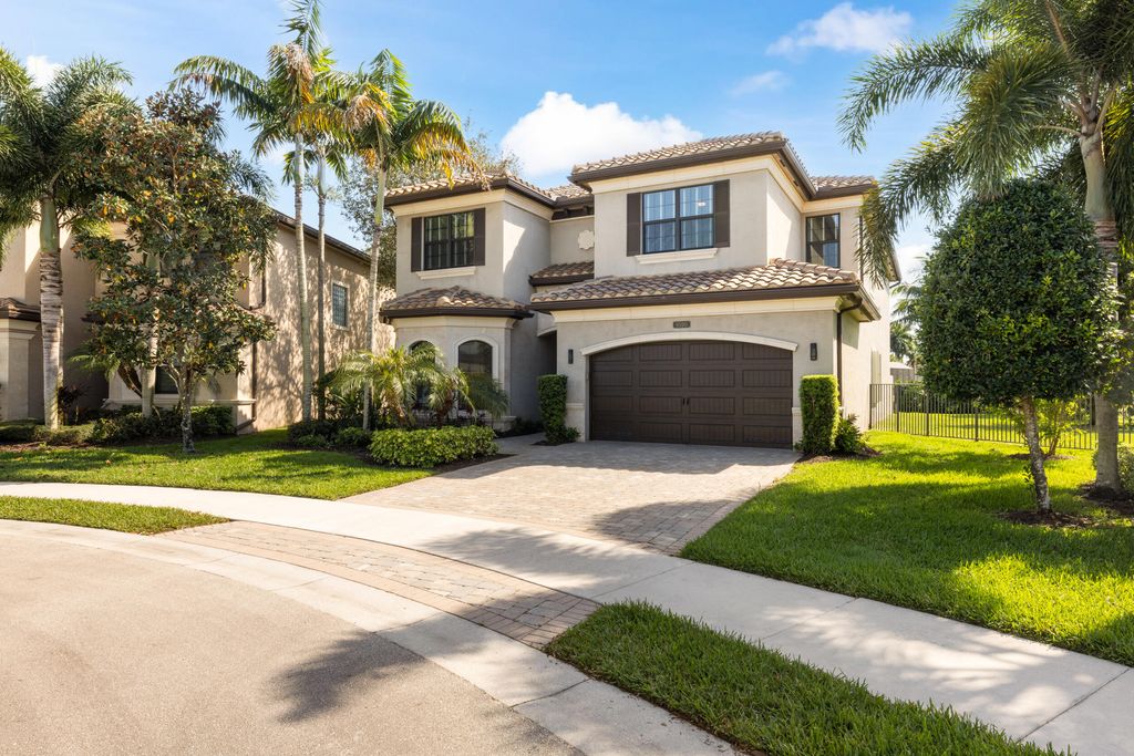 Photo of 9590 Eden Roc Court, Delray Beach, FL 33446 (MLS # B26008883)