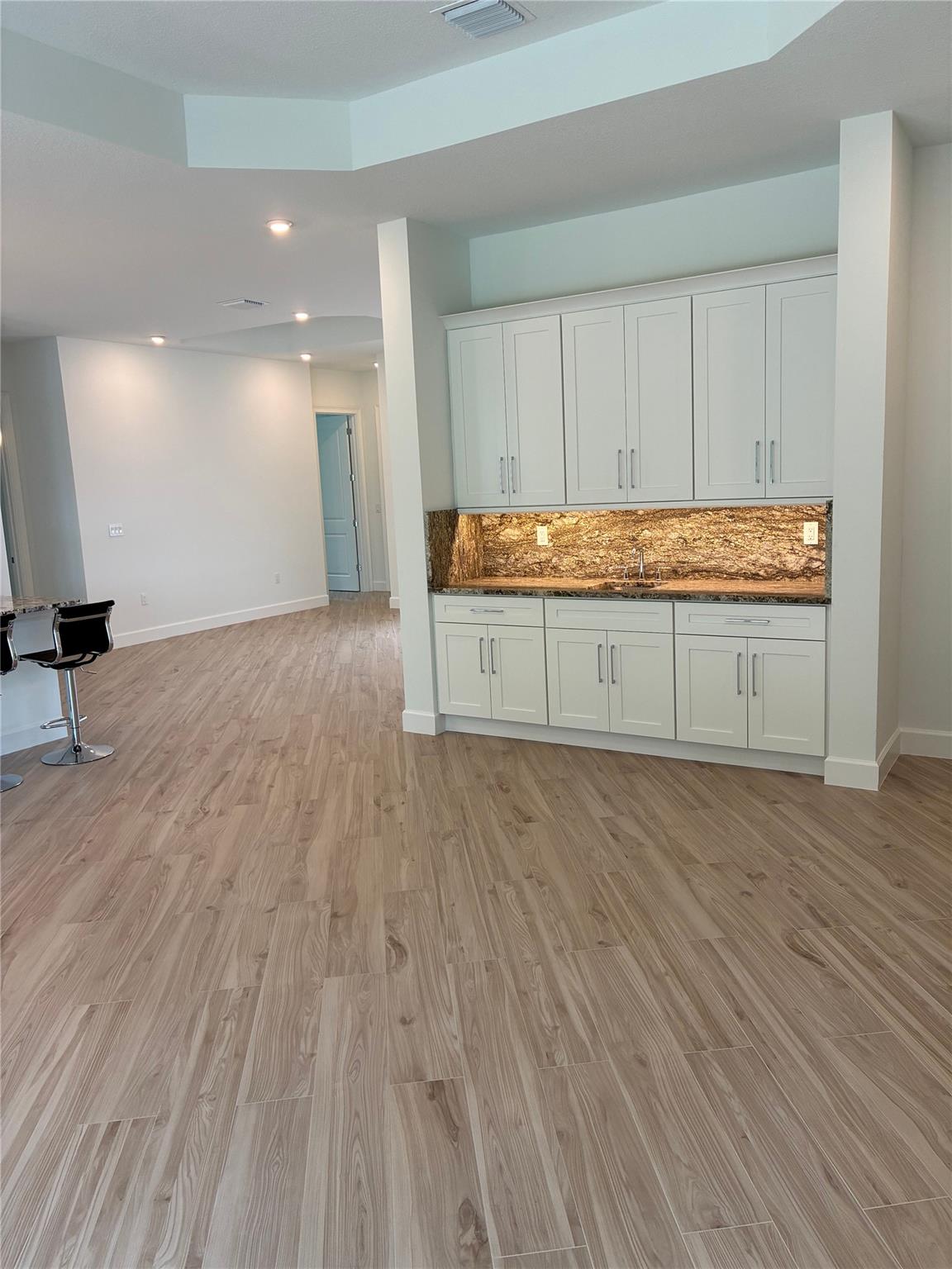 1090 Buckhead Dr